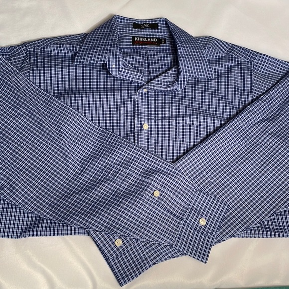 Kirkland Signature Other - Kirkland Signature Cotton Non-Iron Men Slim Fit ButtonDown 16.5 34 Medium blue